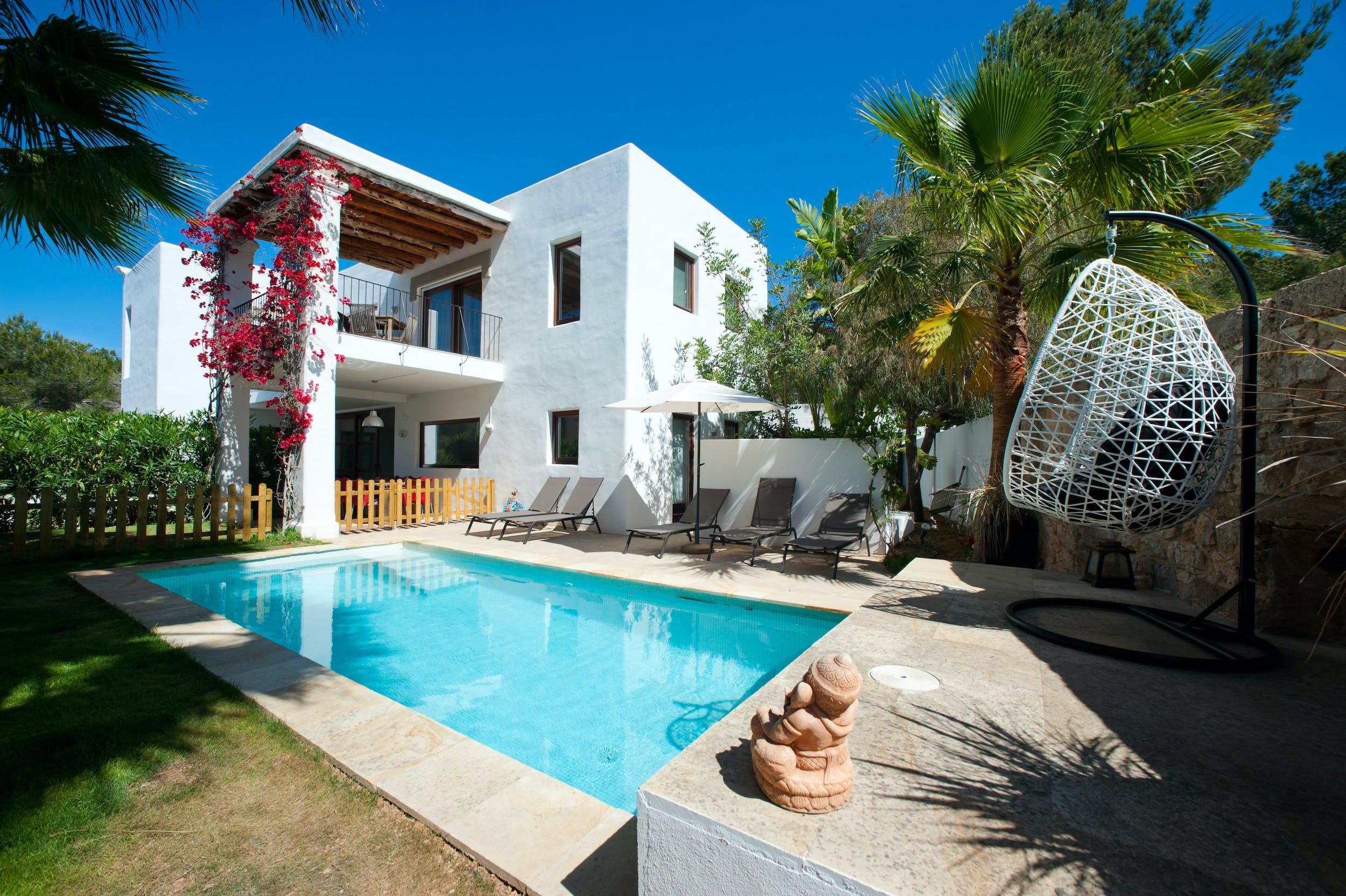 You are currently viewing Villa Chia – ‘A modern villa, contemporary in design and beautifully furnished throughout to a very high standard.’