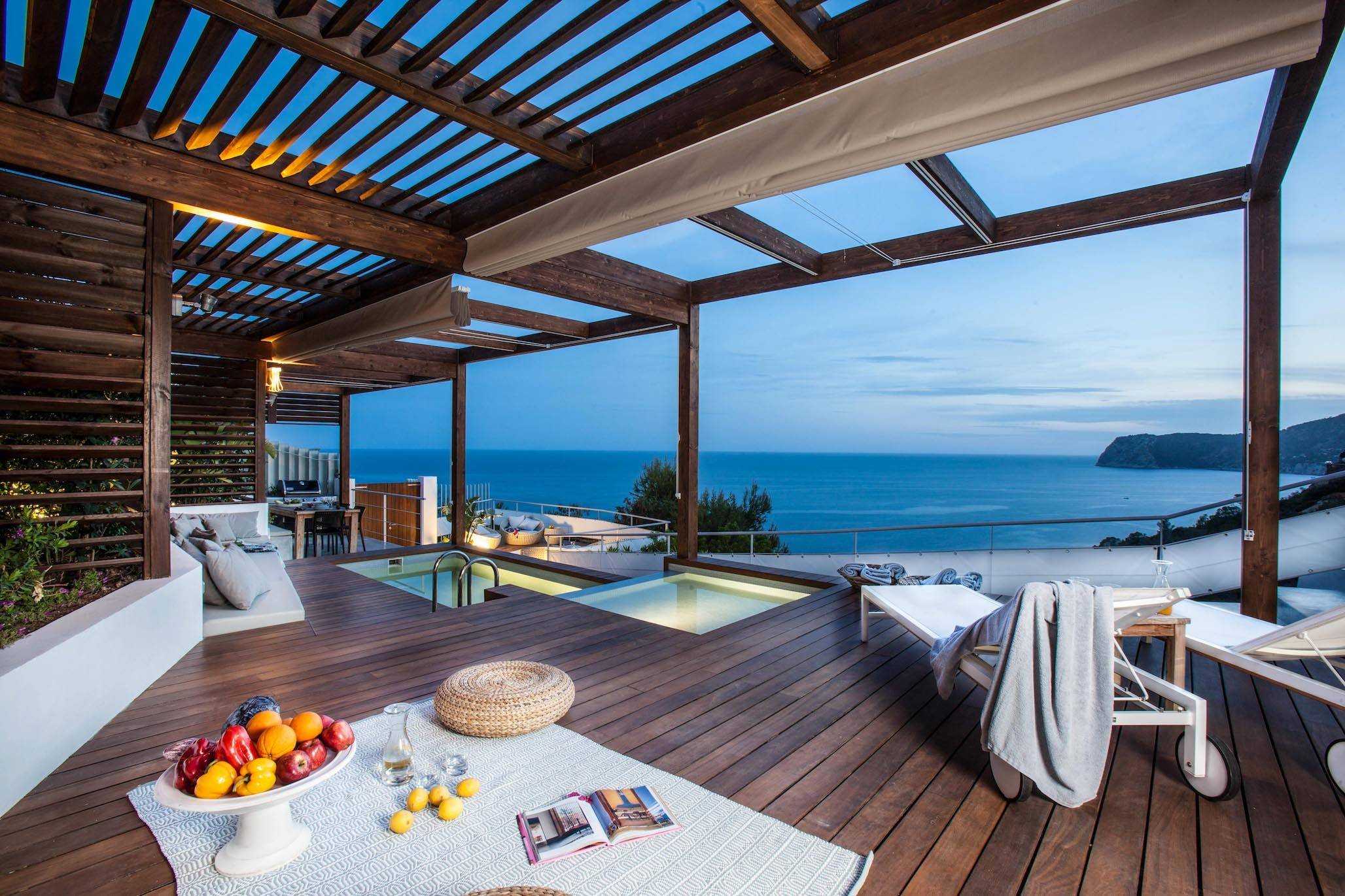 Read more about the article Villa Vista Es Torrent “Beautiful contemporary villa with gorgeous views across the crystalline clear waters of Es Cubells.”